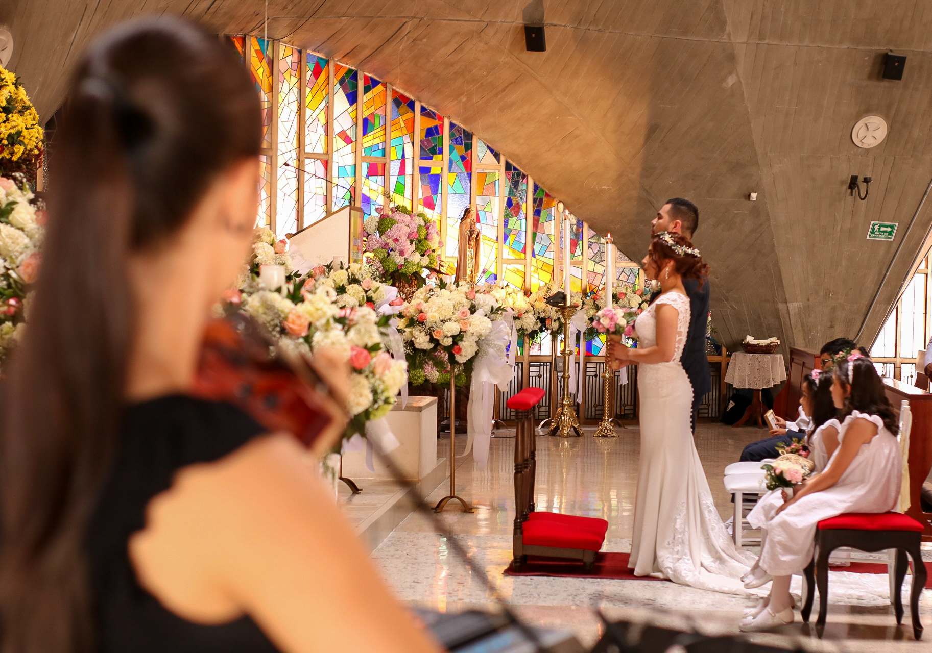 matrimonio en Medellín. Grupo Sol De Dios  Grupo Musical Bodas 